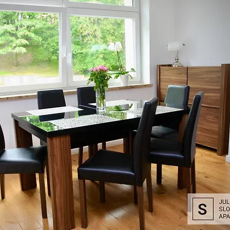 Apartament Slowackiego 公寓